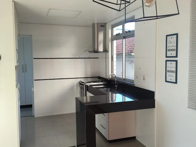 Apartamento 3 quartos e 2 banheiros, à venda, no bairro Carlos Prates em Belo Horizonte