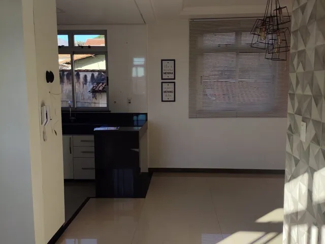 Apartamento 3 quartos e 2 banheiros, à venda, no bairro Carlos Prates em Belo Horizonte