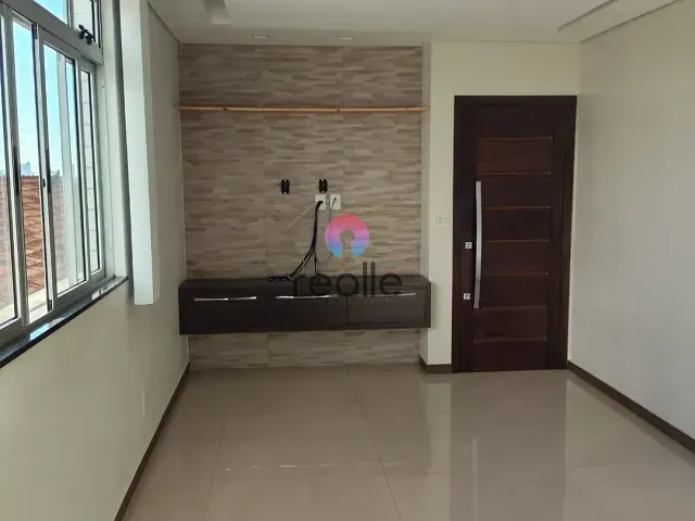 Apartamento 3 quartos e 2 banheiros, à venda, no bairro Carlos Prates em Belo Horizonte
