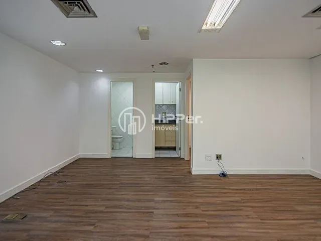 Sala à venda, no bairro Consolação em São Paulo