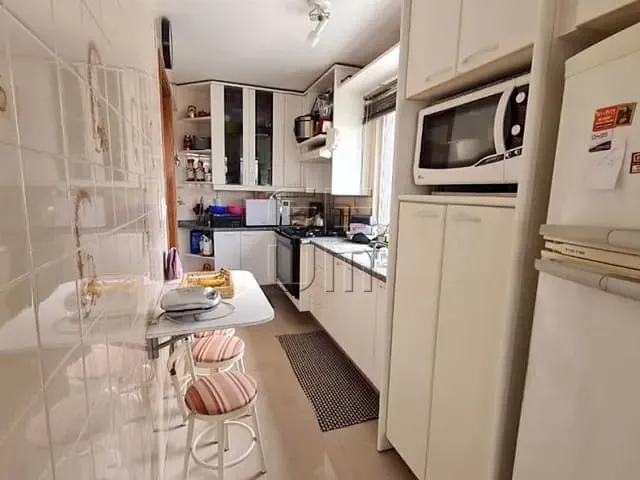 Apartamento com 105m² 3 quartos e 2 banheiros, à venda, no bairro Caiçaras em Londrina