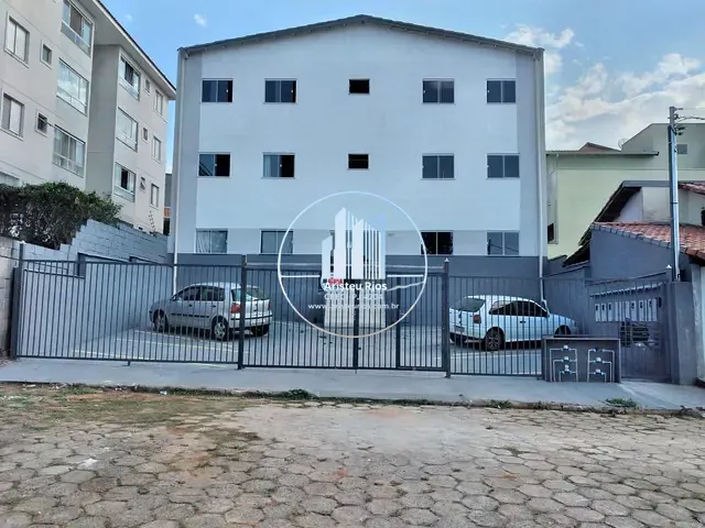 Apartamento com 60m² 2 quartos e 1 banheiro, para alugar, no bairro Santo Expedito em Pouso Alegre