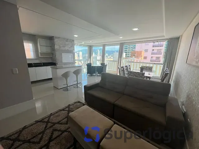 Apartamento 3 quartos e 4 banheiros, à venda, no bairro Meia Praia em Itapema