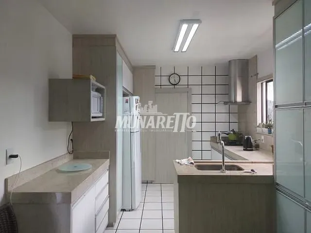 Apartamento com 172m² 3 quartos e 3 banheiros, à venda, no bairro Centro em Concórdia