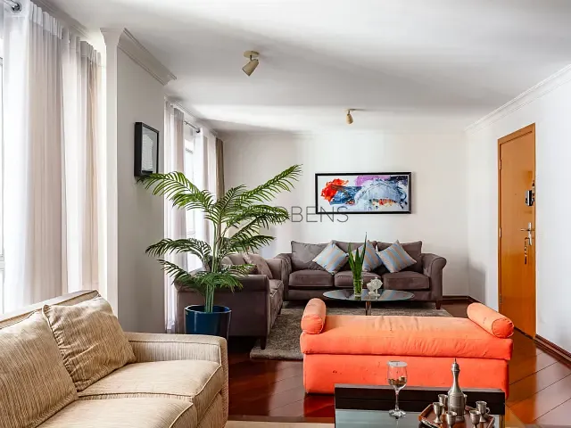 Apartamento 3 quartos e 4 banheiros, à venda, no bairro Itaim Bibi em São Paulo
