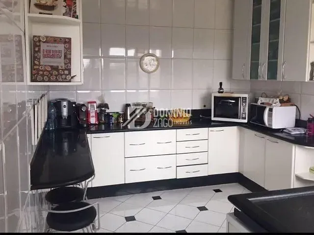 Apartamento com 200m² 3 quartos e 3 banheiros, à venda, no bairro Estados Unidos em Uberaba
