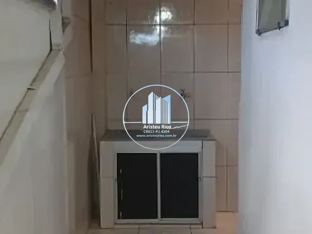 Apartamento com 60m² 2 quartos e 1 banheiro, para alugar, no bairro Jardim São Francisco em Pouso Alegre