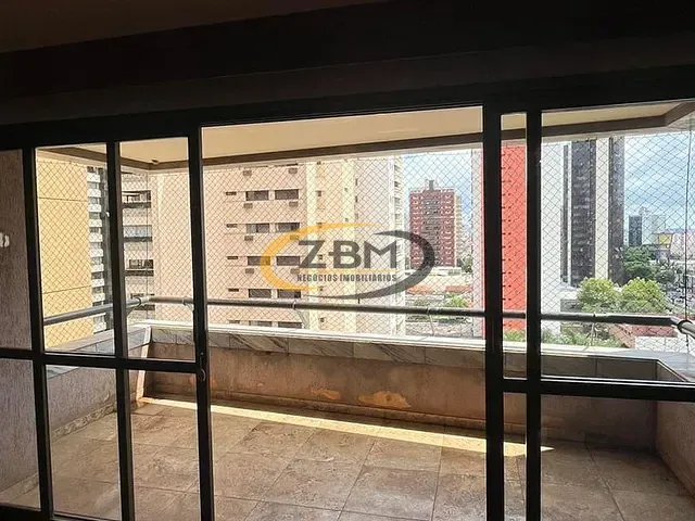 Apartamento com 354m² 4 quartos e 5 banheiros, à venda, no bairro Centro em Londrina