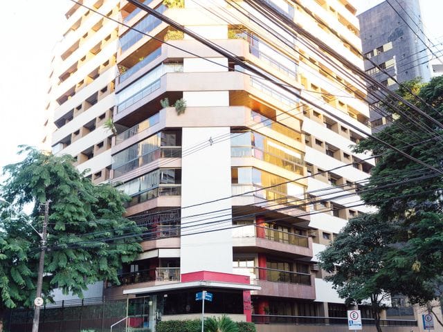 Apartamento com 263m² 3 quartos e 5 banheiros, à venda, no bairro Centro em Londrina