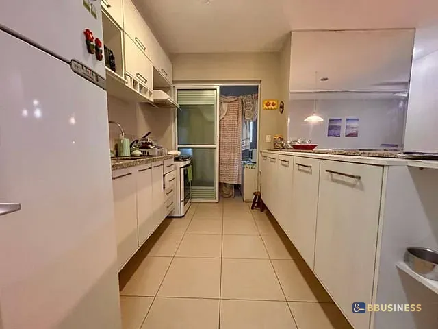 Apartamento 2 quartos e 2 banheiros, à venda, no bairro Albatróz em Bertioga