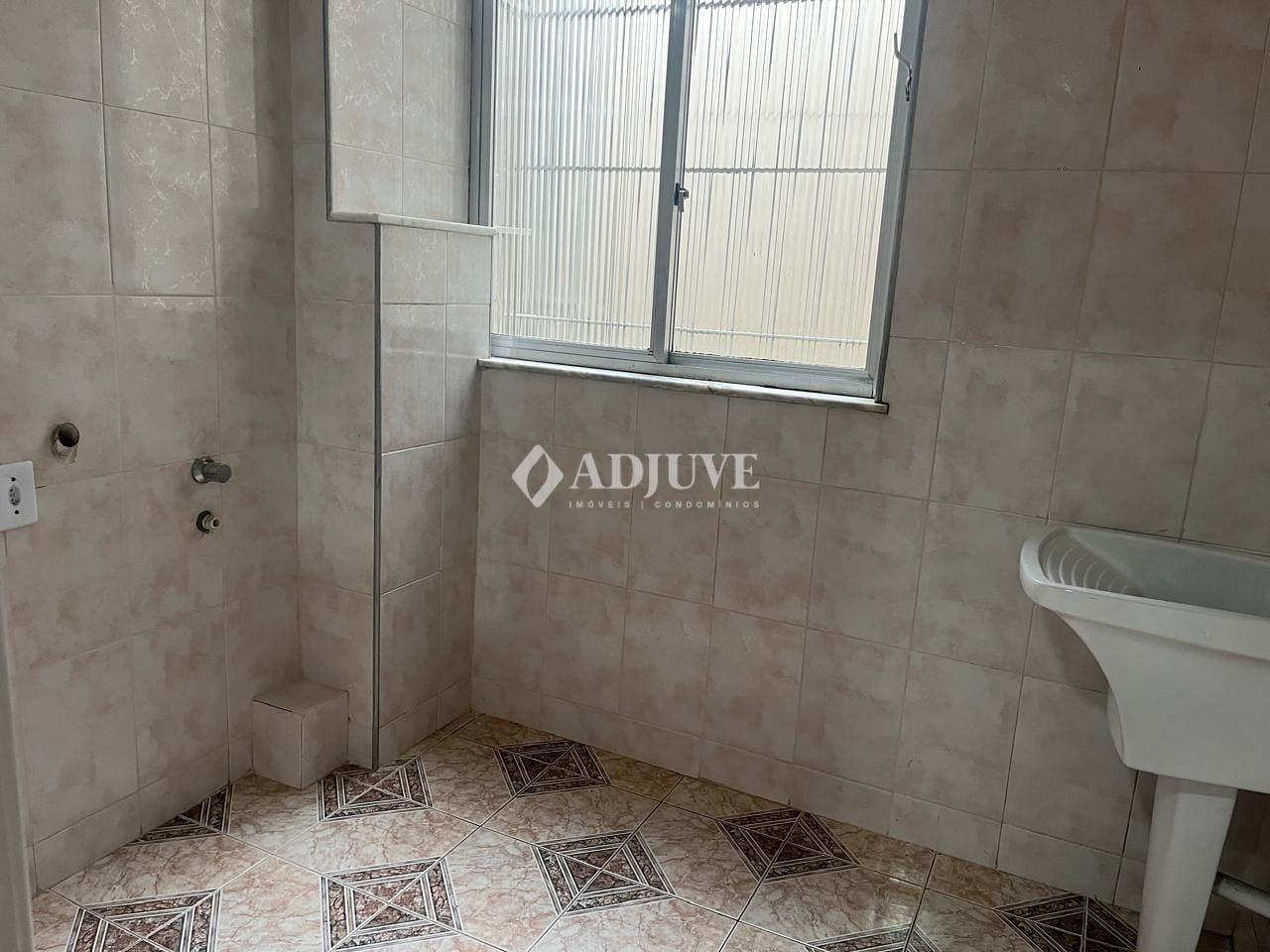Apartamento à venda e aluguel com 2 quartos, 70m² - Foto 10