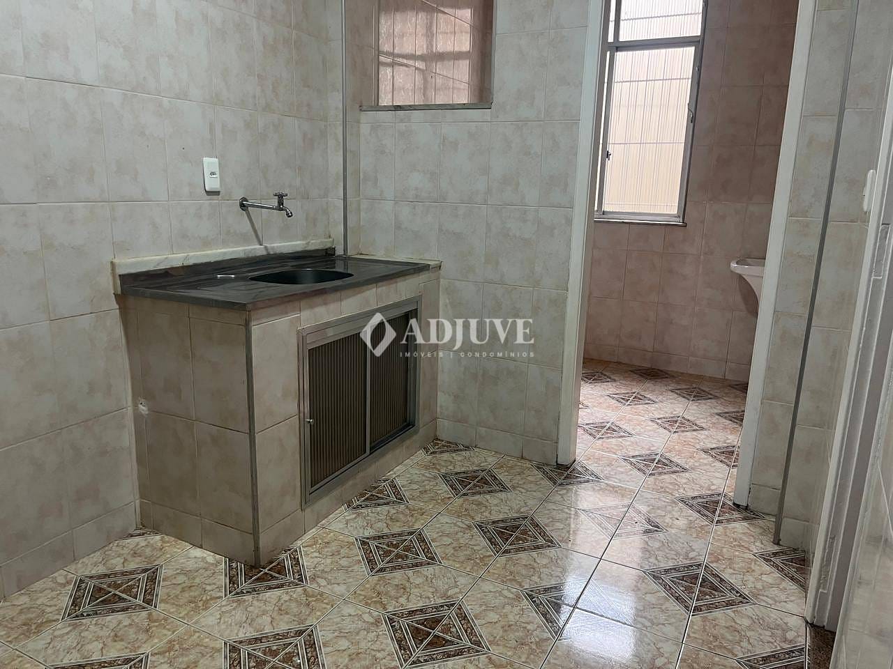 Apartamento à venda e aluguel com 2 quartos, 70m² - Foto 9