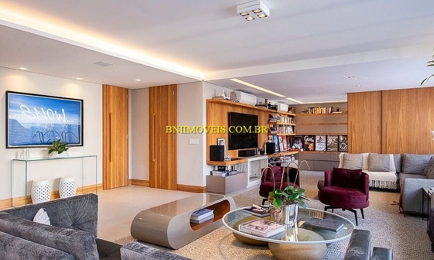 Apartamento, 3 quartos, 271 m² - Foto 1