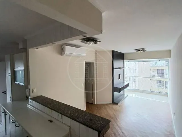 Apartamento 3 quartos e 2 banheiros, à venda, no bairro Vila Isa em São Paulo