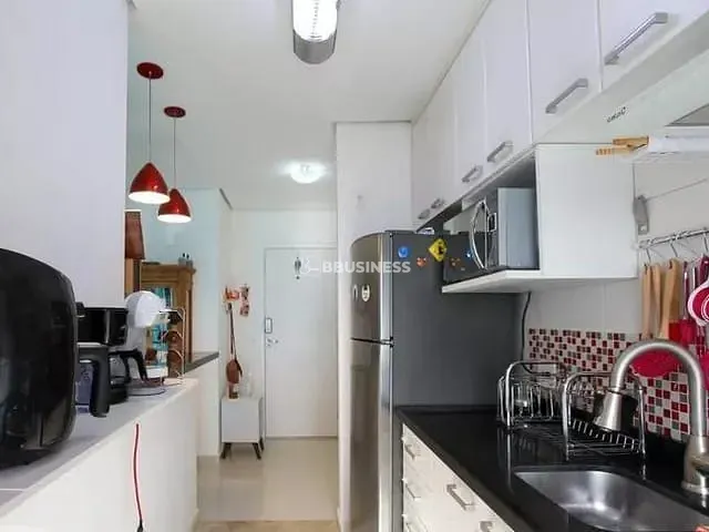 Apartamento 2 quartos e 2 banheiros, à venda, no bairro Parque Reboucas em São Paulo