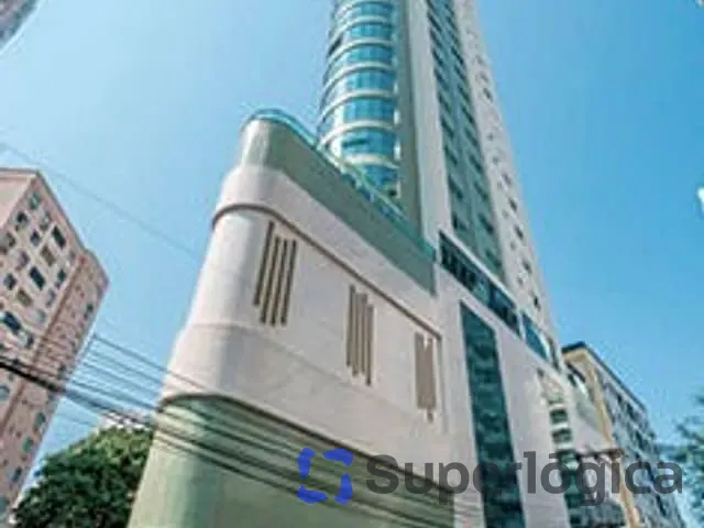 Apartamento com 186m² 3 quartos e 4 banheiros, à venda, no bairro Centro em Balneário Camboriú