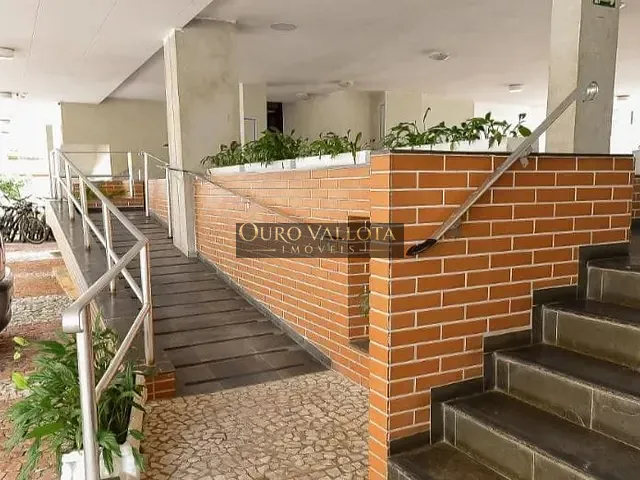 Apartamento à venda, no bairro Balneário Cidade Atlântica em Guarujá