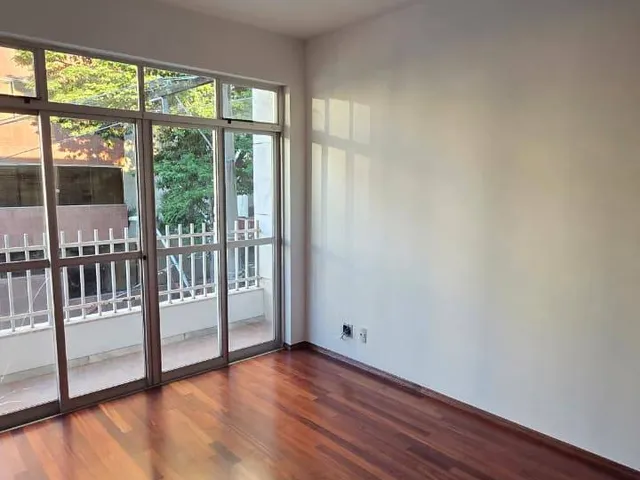 Apartamento 4 quartos e 2 banheiros, à venda, no bairro Gutierrez em Belo Horizonte