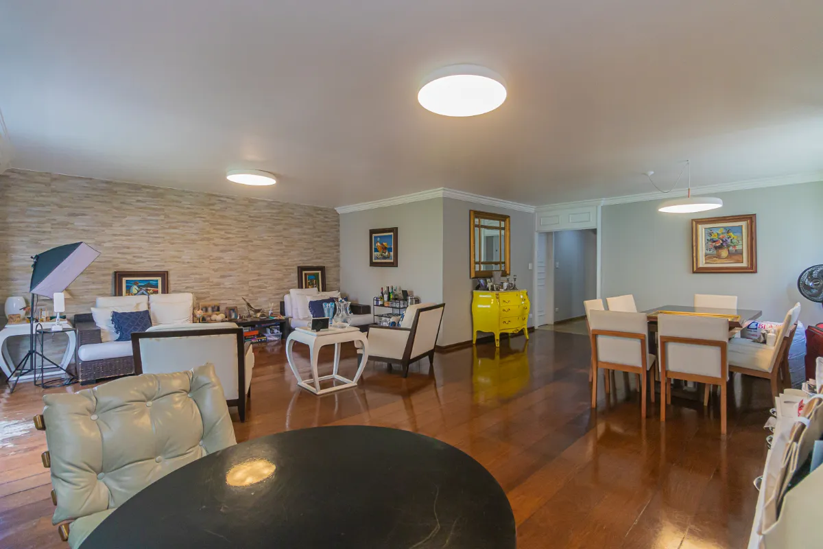 Apartamento para venda em Santa Cecília com 4 quartos, sendo 3 suítes, 204m²