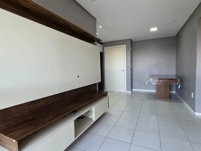 Apartamento 2 quartos e 1 banheiro, à venda, no bairro Desvio Rizzo em Caxias do Sul