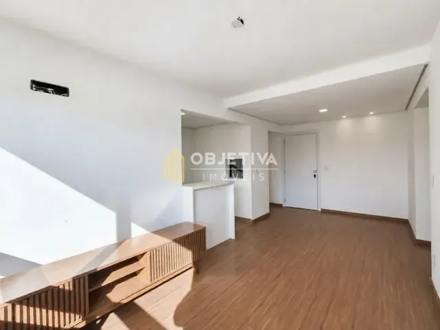 Apartamento 2 quartos e 2 banheiros, para alugar, no bairro Passo da Areia em Porto Alegre