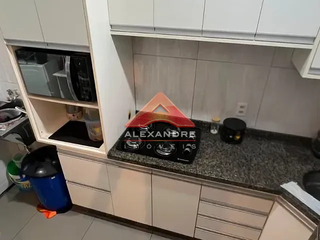 Apartamento 2 quartos e 1 banheiro, à venda, no bairro Jardim Ismênia em São José dos Campos
