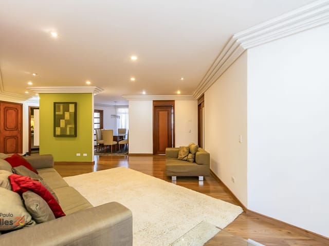 Apartamento 3 quartos e 3 banheiros, para alugar, no bairro Bigorrilho em Curitiba