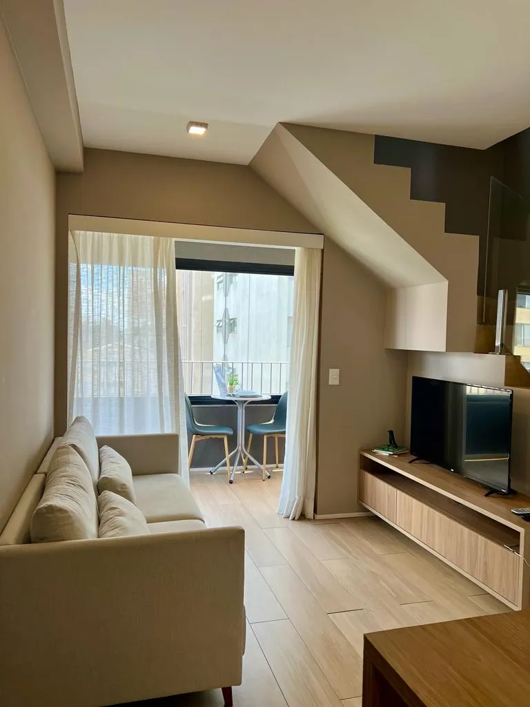 Duplex para venda em Jardins com 1 quarto, 51m²