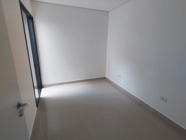 Apartamento com 55m² 2 quartos e 1 banheiro, à venda, no bairro Vila Gilda em Santo André