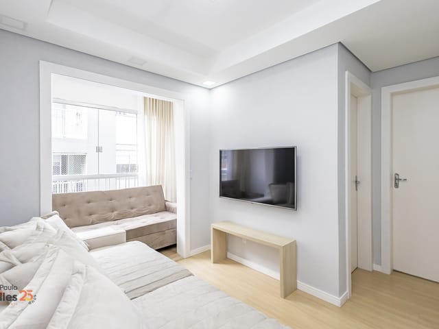 Apartamento 2 quartos e 1 banheiro, à venda, no bairro Campo Comprido em Curitiba
