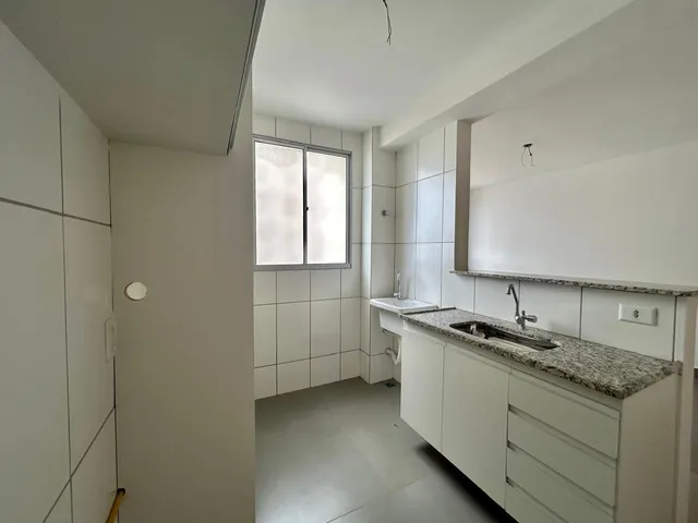 Apartamento 2 quartos e 1 banheiro, para alugar, no bairro Castelo em Belo Horizonte