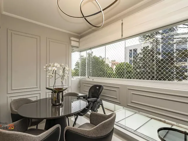 Apartamento 3 quartos e 4 banheiros, à venda, no bairro Mercês  em Curitiba