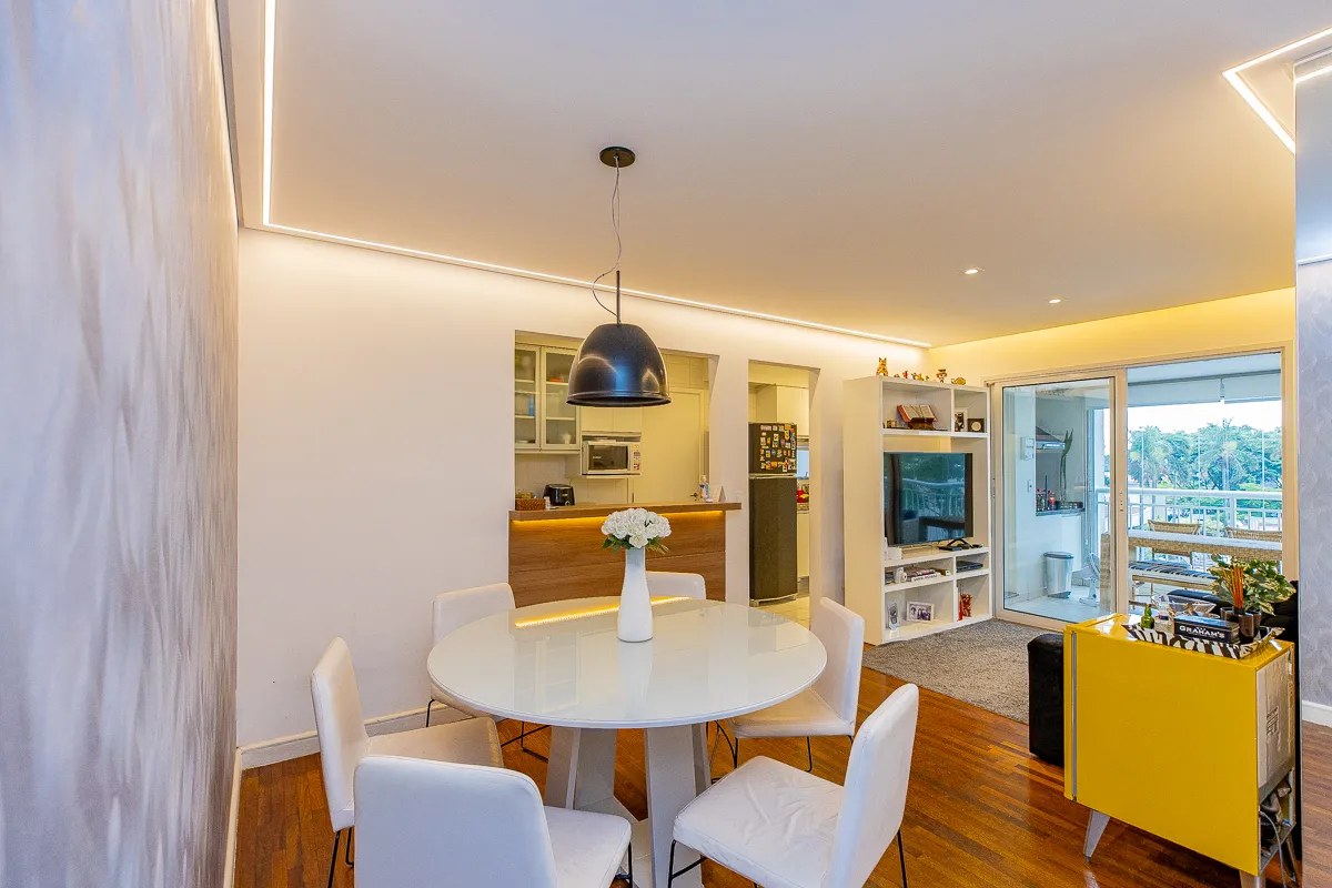 Apartamento para venda em Vila Alexandria com 3 quartos, sendo 1 suíte, 108m²