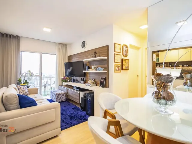 Apartamento 2 quartos e 2 banheiros, à venda, no bairro Novo Mundo em Curitiba