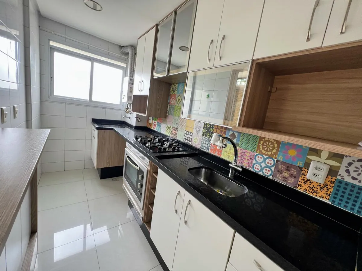 Apartamento para venda em Vila das Palmeiras com 2 quartos, 47m²
