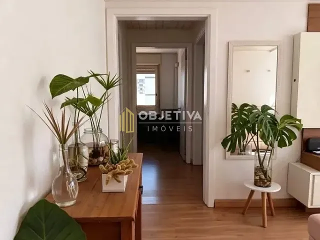 Apartamento 2 quartos e 2 banheiros, para alugar, no bairro Menino Deus em Porto Alegre