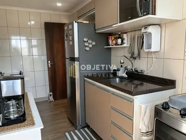 Apartamento 2 quartos e 2 banheiros, para alugar, no bairro Menino Deus em Porto Alegre