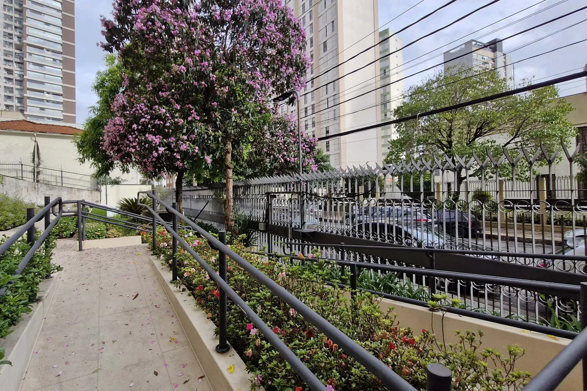 Apartamento para venda em Jardim das Acácias com 4 quartos, sendo 1 suíte, 126m²