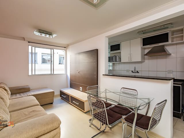 Apartamento 2 quartos e 1 banheiro, à venda, no bairro Novo Mundo em Curitiba