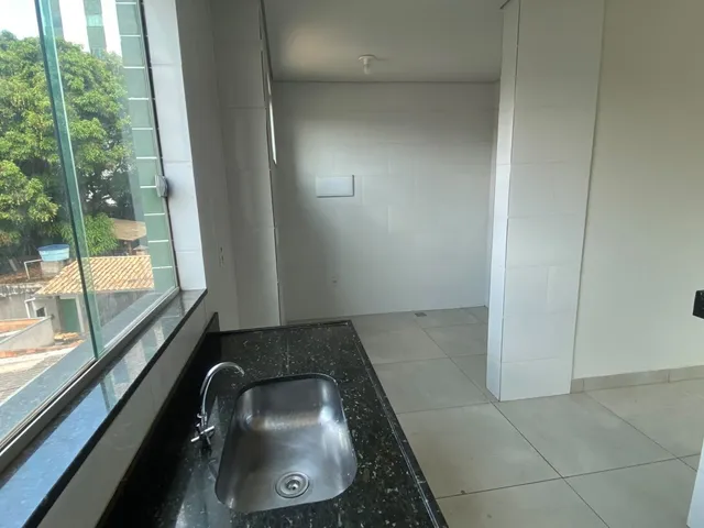 Apartamento 2 quartos e 2 banheiros, para alugar, no bairro Inconfidência em Belo Horizonte