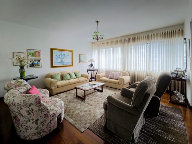 Apartamento com 280m² 3 quartos e 5 banheiros, à venda, no bairro Centro em Pelotas
