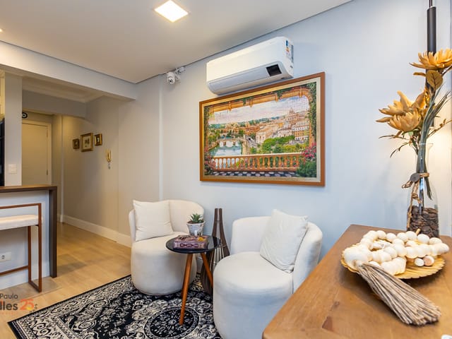Apartamento 3 quartos e 3 banheiros, à venda, no bairro Novo Mundo em Curitiba