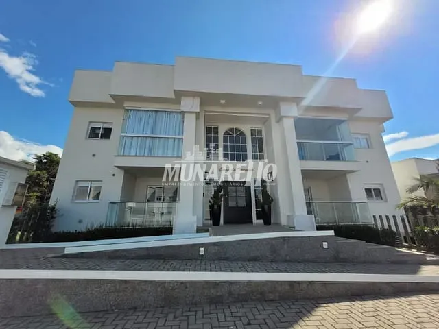 Apartamento com 78m² 3 quartos e 2 banheiros, à venda, no bairro Parque de Exposições em Concórdia