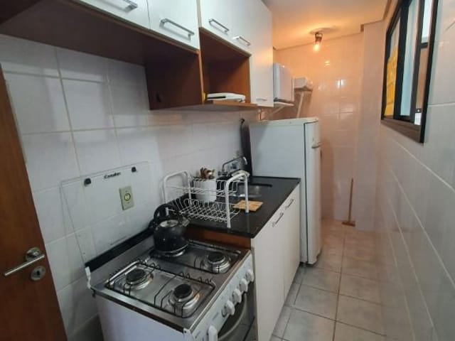 Apartamento 1 quarto e 1 banheiro, para alugar, no bairro Centro em Pelotas