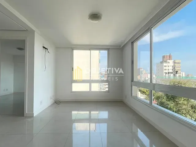 Apartamento 1 quarto e 1 banheiro, para alugar, no bairro Bela Vista em Porto Alegre