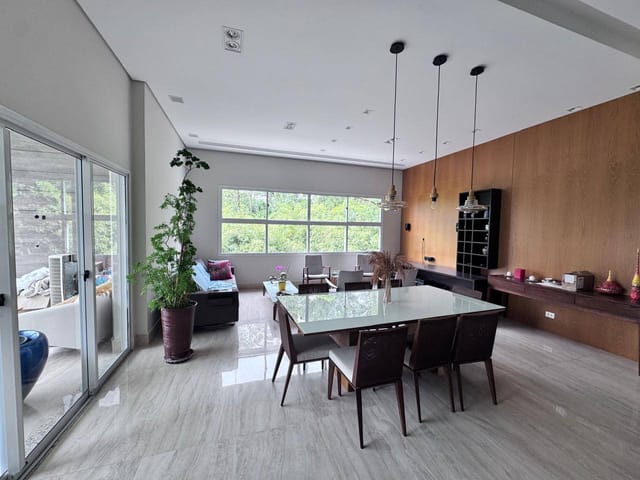 Apartamento com 220m² 3 quartos e 5 banheiros, à venda ou para alugar, no bairro Parque Reboucas em São Paulo