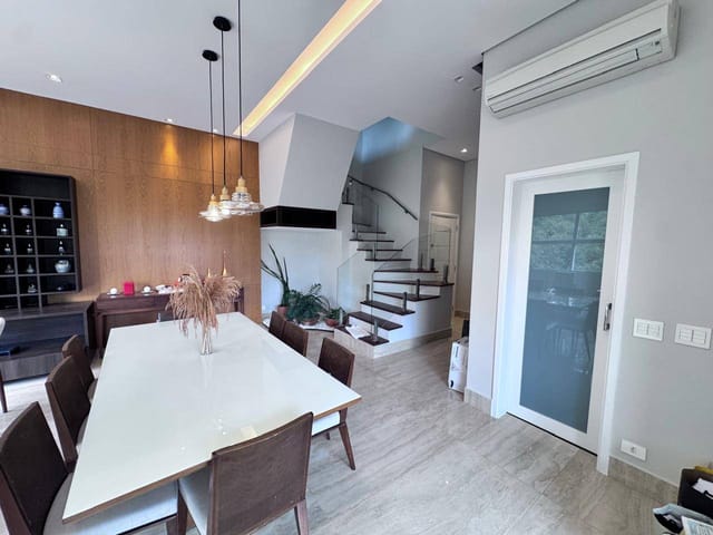 Apartamento com 220m² 3 quartos e 5 banheiros, à venda ou para alugar, no bairro Parque Reboucas em São Paulo