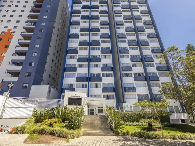 Apartamento 2 quartos e 2 banheiros, à venda, no bairro Cristo Rei em Curitiba