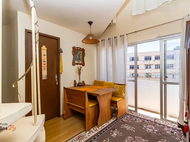 Apartamento 2 quartos e 2 banheiros, à venda, no bairro Cristo Rei em Curitiba