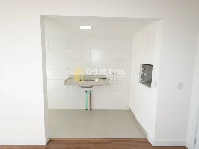 Apartamento 2 quartos e 2 banheiros, para alugar, no bairro Jardim Sabará em Porto Alegre